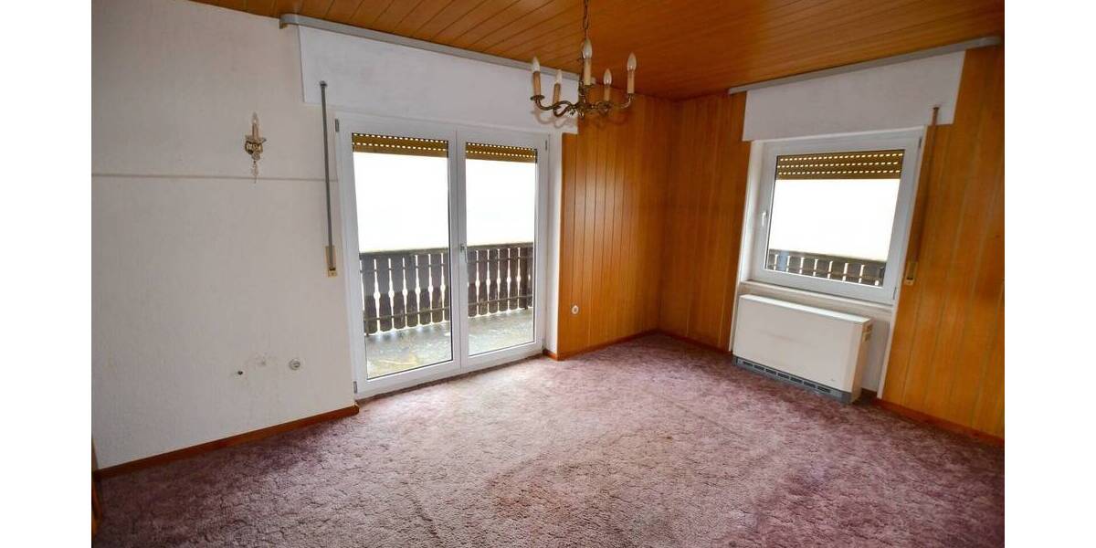 Einfamilienhaus Erbach Bullau - 5 Zimmer, 147 m&sup2;, 175.000&euro; | Angebot:25685208