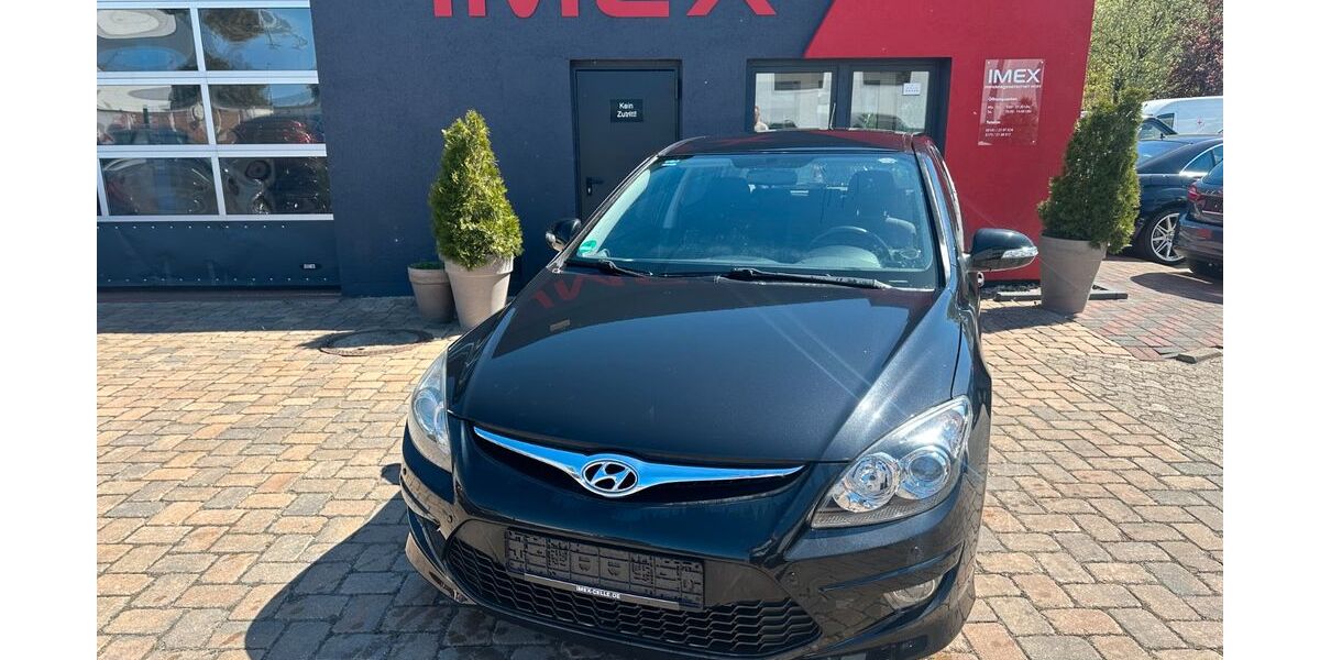 Hyundai i30 75.520 km 4.890 &euro; Celle 29227