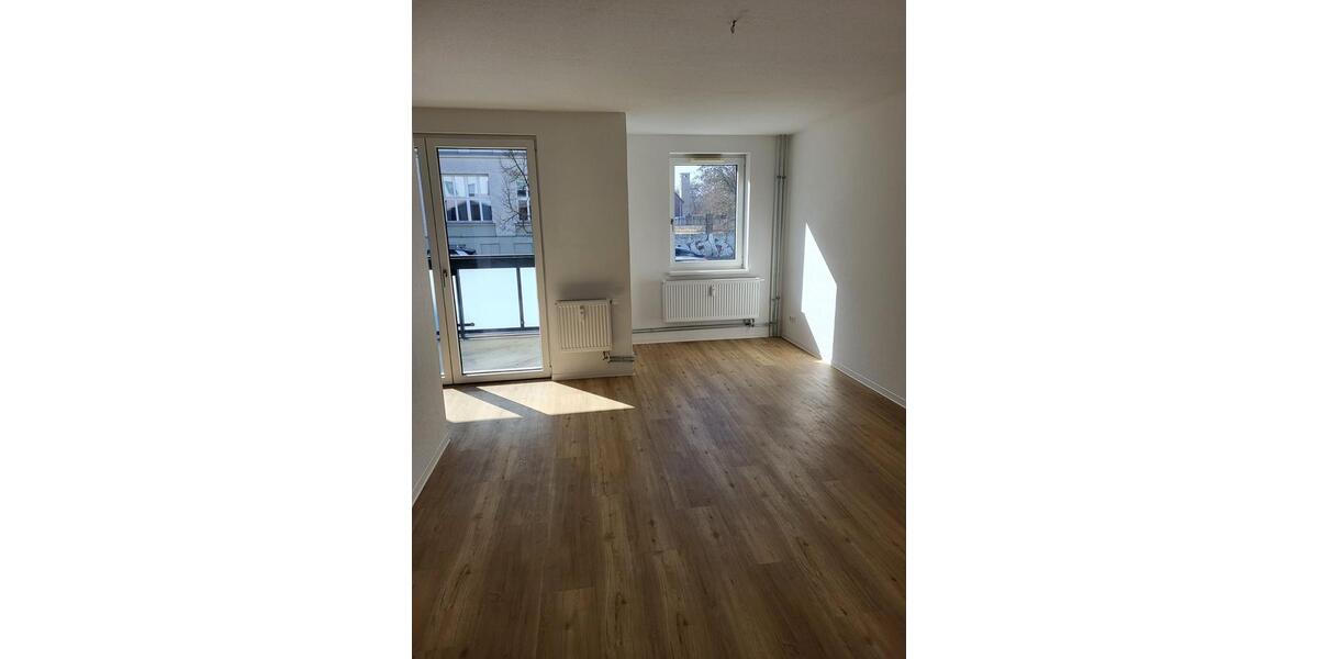 Erdgeschoßwohnung Rathenow - 3 Zimmer, 63 m&sup2;, 341&euro; | Angebot:25499960