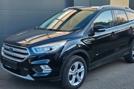 Ford Kuga 149.000 km 12.950 € Aldingen 78554