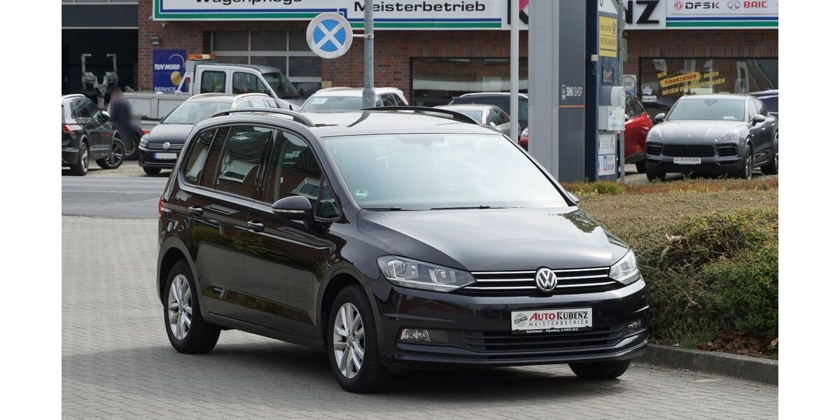 VW Touran 103.660 km 19.890 &euro; Papenburg 26871