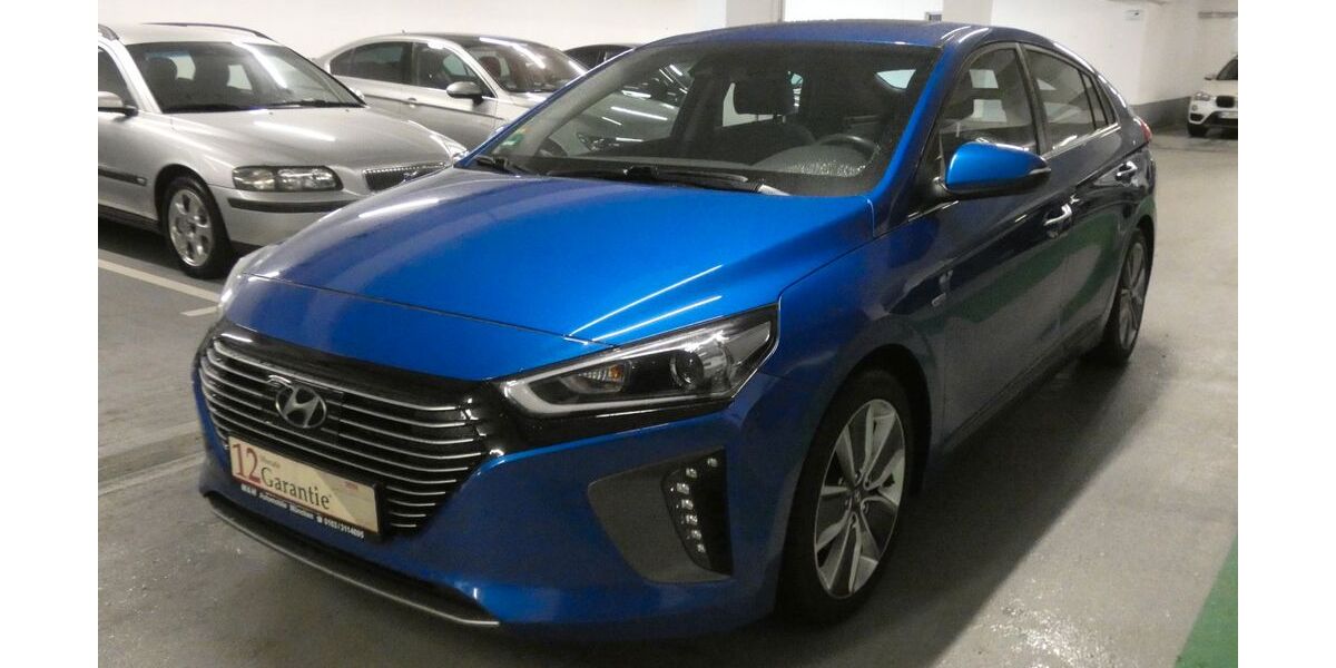 Hyundai IONIQ 140.567 km 11.700 € München 81825
