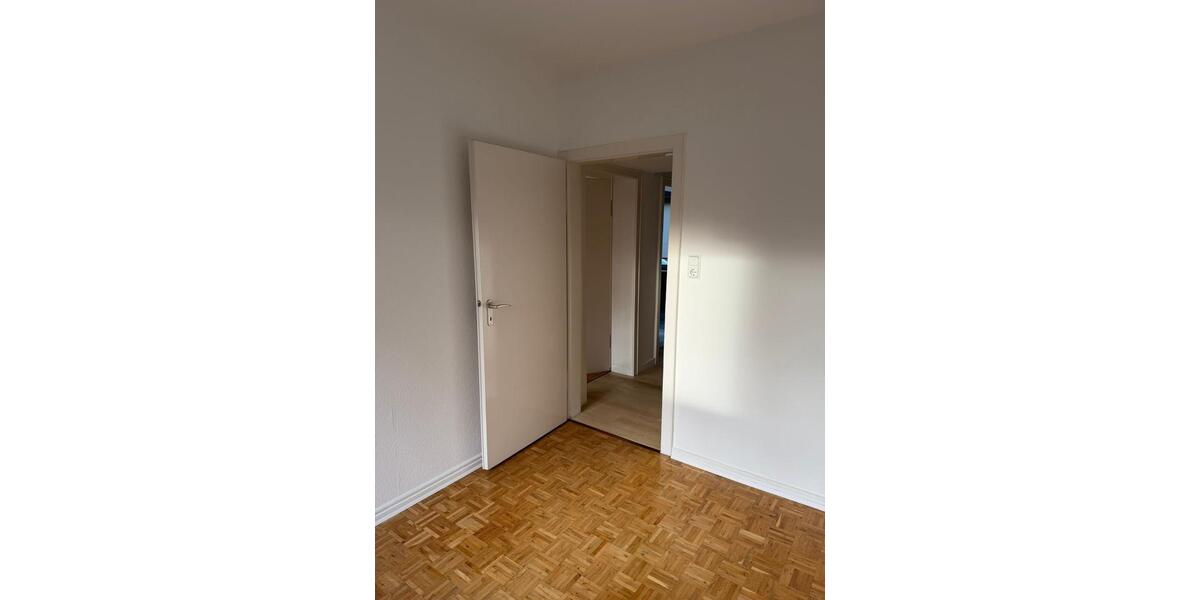 Erdgeschoßwohnung Wilhelmshaven - 4 Zimmer, 73 m&sup2;, 550&euro; | Angebot:25960199