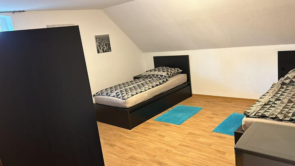 Dachgeschoßwohnung Bösel - 3 Zimmer, 20 m&sup2;, 20&euro; | Angebot:25342412