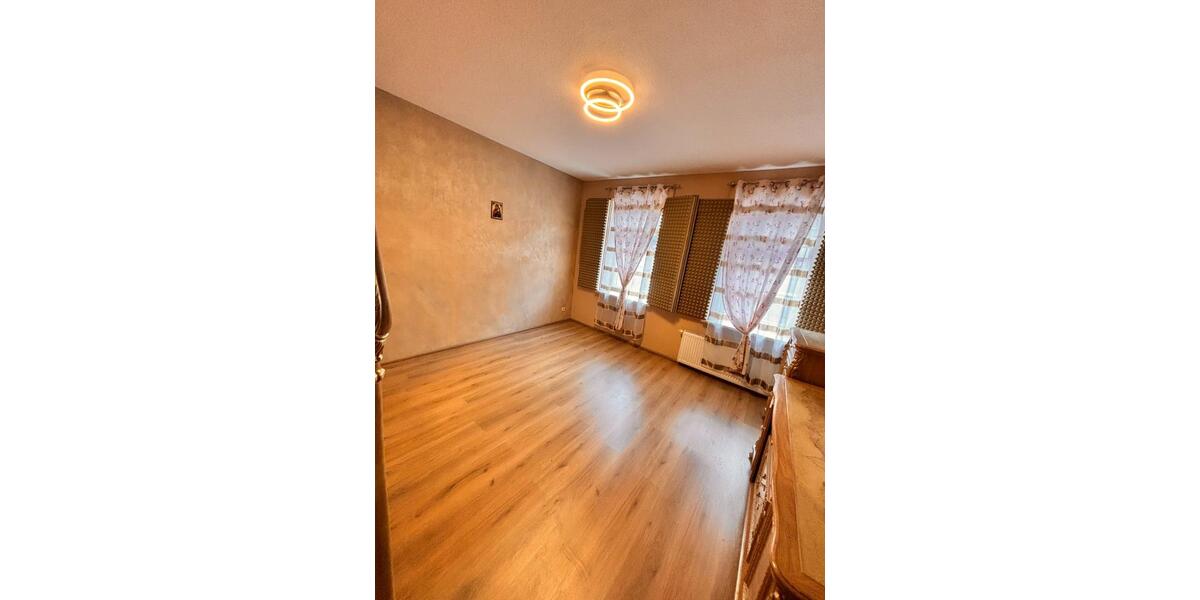 Mehrfamilienhaus, Wohnhaus Wilkau-Haßlau Haßlau - 15 Zimmer, 345 m&sup2;, 365.000&euro; | Angebot:24933856
