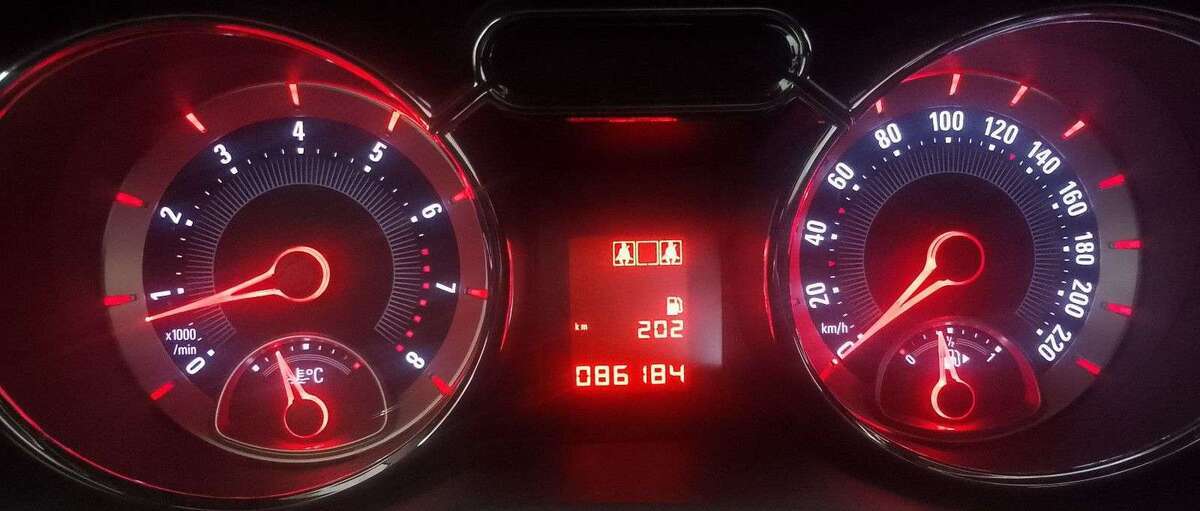 Opel Adam 86.500 km 7.990 € Schretstaken 21493