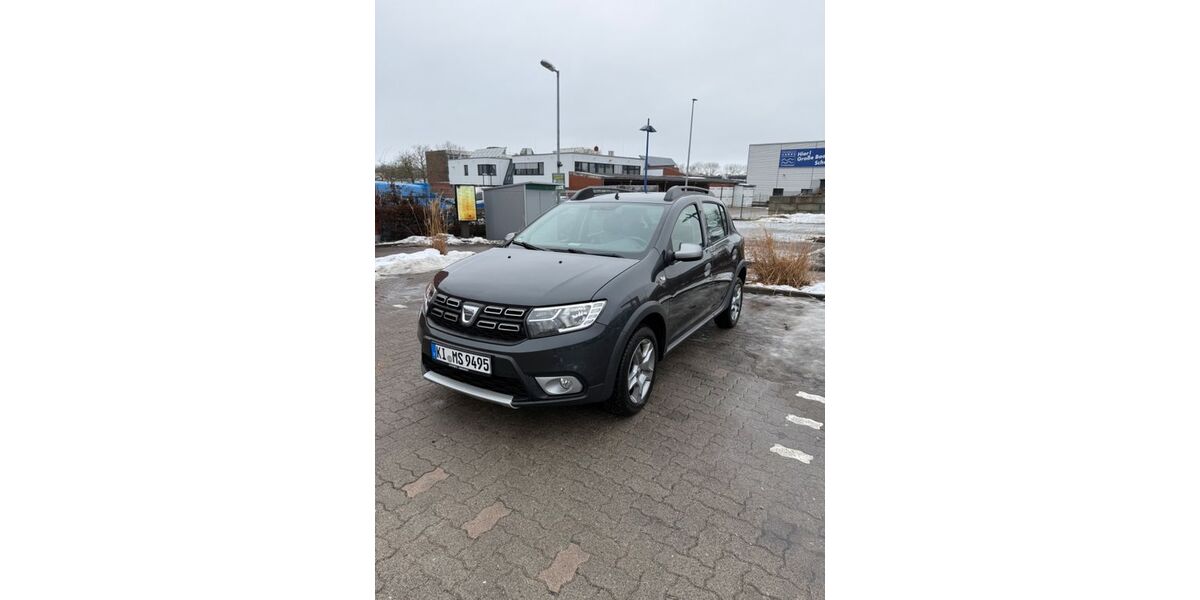 Dacia Sandero 111.000 km 6.500 &euro; Kiel 24147