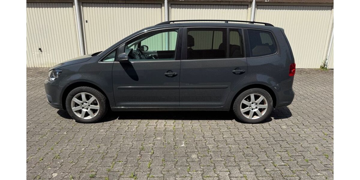 VW Touran 244.000 km 5.990 &euro; Kappelrodeck 77876