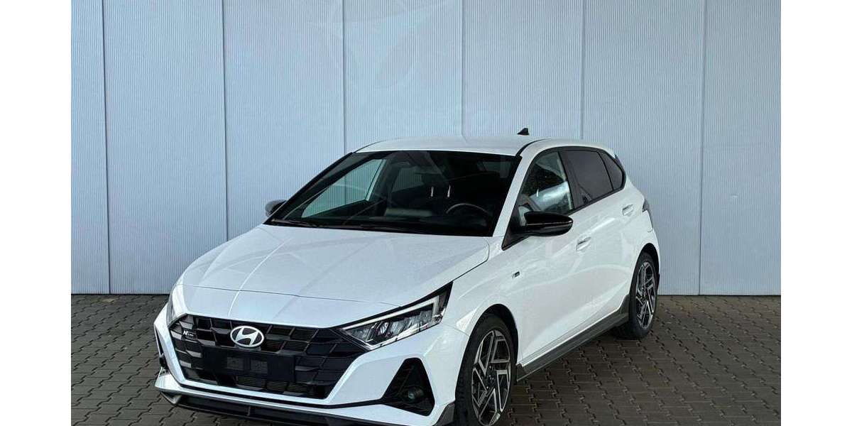 Hyundai i20 14.015 km 17.250 &euro; Achern 77855