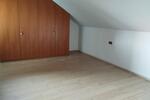 Dachgeschoßwohnung Neresheim - 3 Zimmer, 76 m&sup2;, 700&euro; | Angebot:25990810
