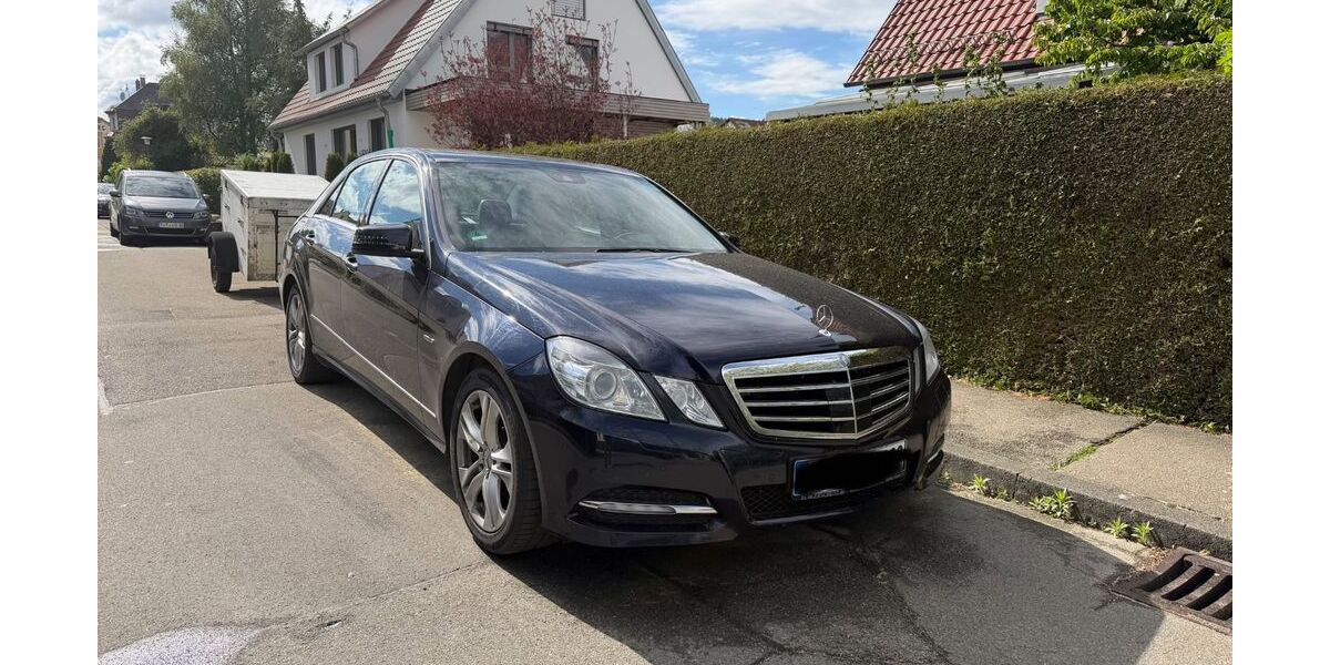 Mercedes-Benz E 350 242.680 km 7.950 &euro; Tuttlingen 78532