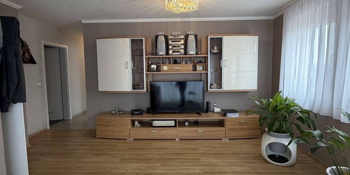 Etagenwohnung Villingen-Schwenningen Schwenningen - 2 Zimmer, 67 m&sup2;, 215.000&euro; | Angebot:26377156