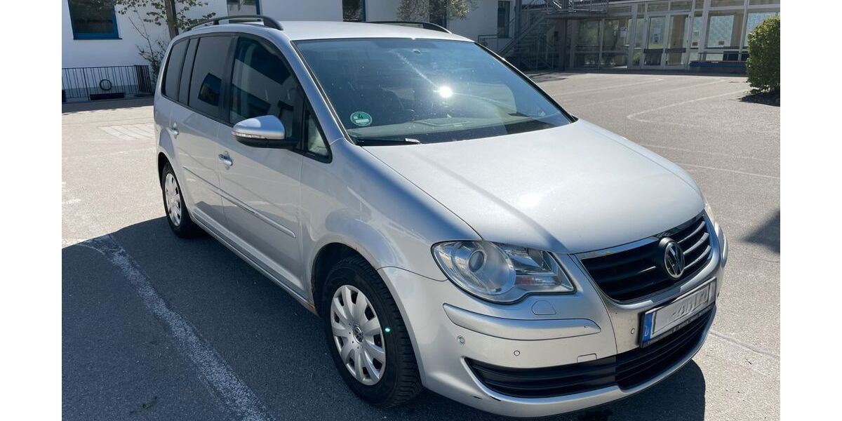 VW Touran 420.725 km 2.100 &euro; Paunzhausen 85307