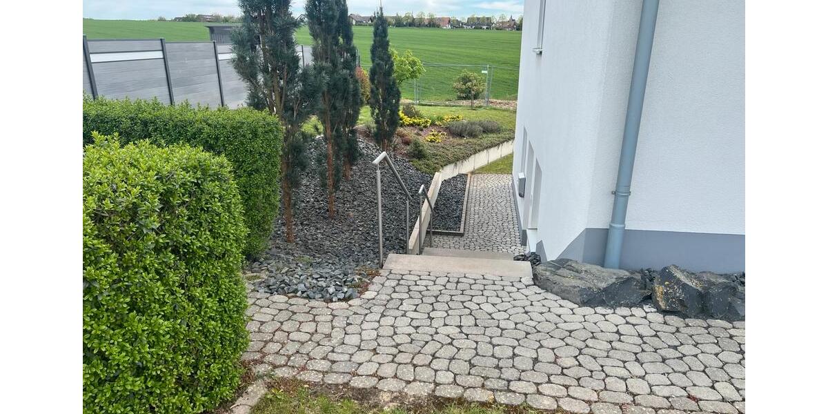 Terrassenwohnung Hünfeld - 4 Zimmer, 99 m&sup2;, 890&euro; | Angebot:26314669