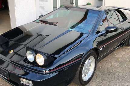 Lotus Esprit 32.000 km 69.900 &euro; Loehne 32584