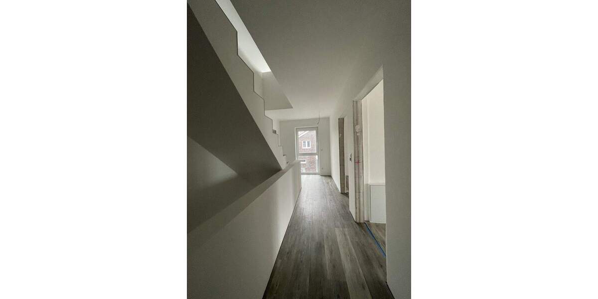 Doppelhaushälfte Stuhr - 6 Zimmer, 150 m&sup2;, 1.550&euro; | Angebot:25735370