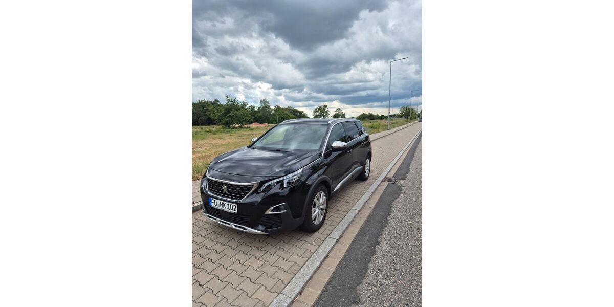 Peugeot 5008 229.000 km 13.900 &euro; Fürth 90766