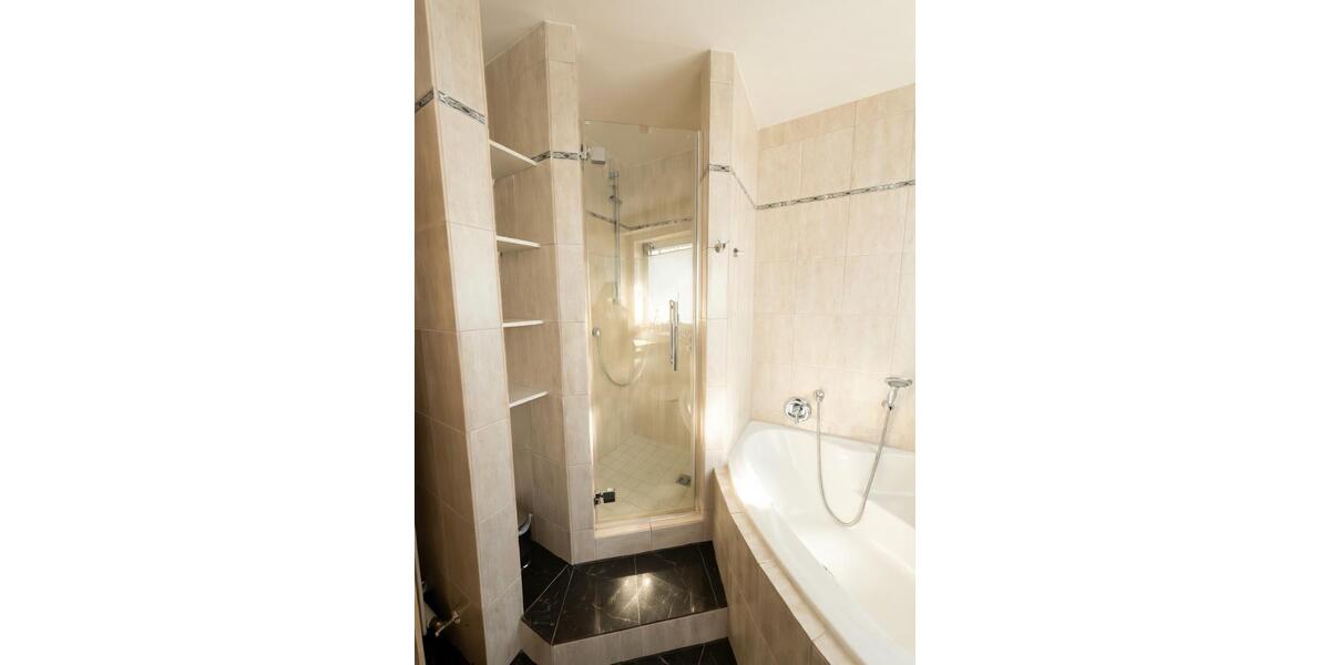 Erdgeschoßwohnung Heiligenhaus - 4 Zimmer, 105 m&sup2;, 299.000&euro; | Angebot:26122115