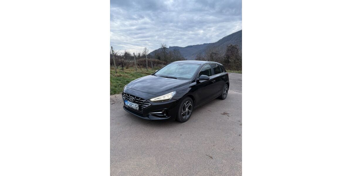 Hyundai i30 80.200 km 14.200 &euro; Neef 56858