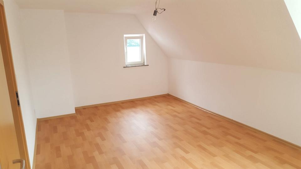 Dachgeschoßwohnung Westerholt - 2 Zimmer, 55 m&sup2;, 490&euro; | Angebot:26409053