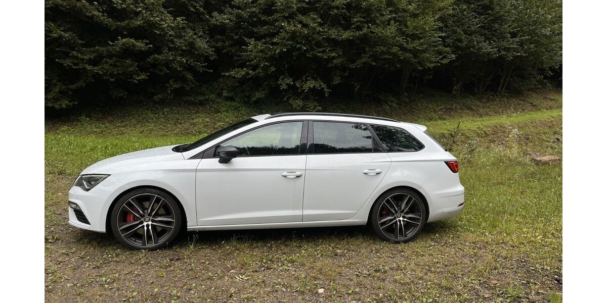 Seat Leon 105.000 km 17.000 &euro; Buchenbach 79256