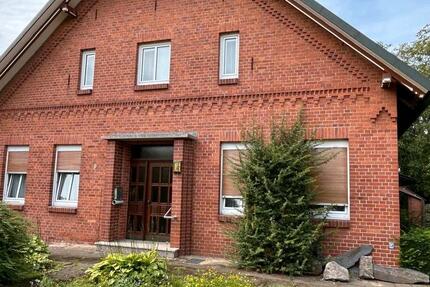 Haus Stolzenau - 8 Zimmer, 195 m&sup2;, 230.000&euro; | Angebot:25235421