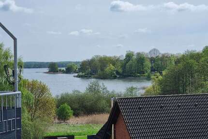 Wohnung zum Kaufen in Sternberg 98.000 € 57 m² 2 zimmer