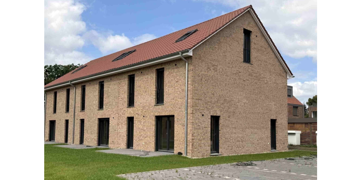 Haus zum Mieten in Großburgwedel 1.950 € 152 m² 5 zimmer