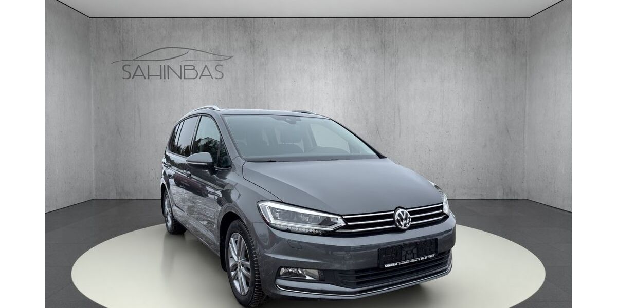 VW Touran 102.800 km 18.990 &euro; Neu Wulmstorf / Rübke 21629