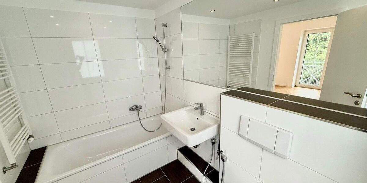Doppelhaushälfte Düsseldorf Kaiserswerth - 8 Zimmer, 213 m&sup2;, 1.570.000&euro; | Angebot:25728281