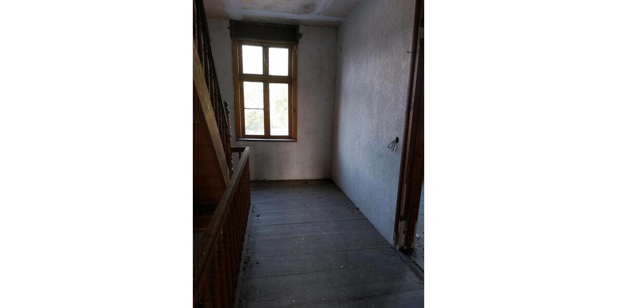 Mehrfamilienhaus, Wohnhaus Genthin - 8 Zimmer, 220 m&sup2;, 123.000&euro; | Angebot:26696862