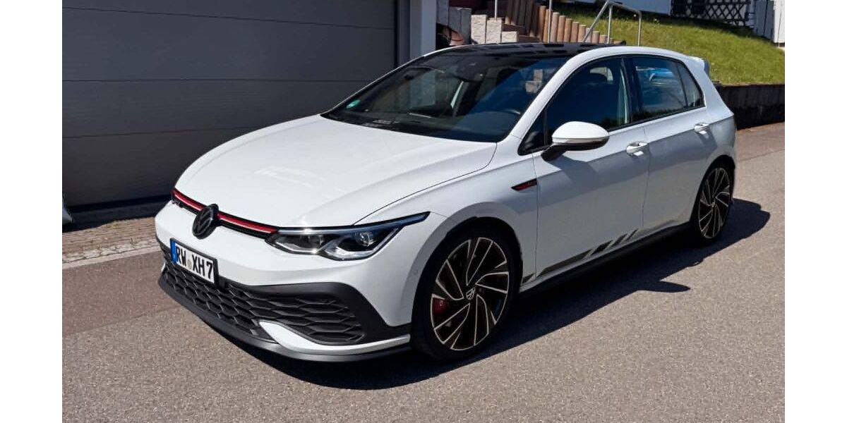 VW Golf 60.000 km 26.200 &euro; Schiltach 77761