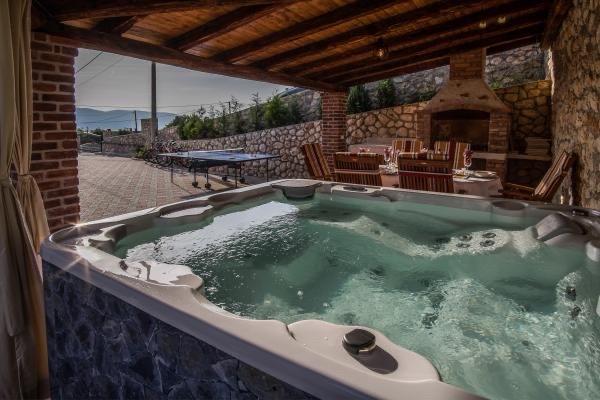 Villa Sundern (Sauerland) - 3 Zimmer, 130 m&sup2;, 670.000&euro; | Angebot:26164913