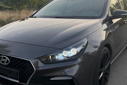Hyundai i30 93.360 km 15.890 &euro; Speyer 67346