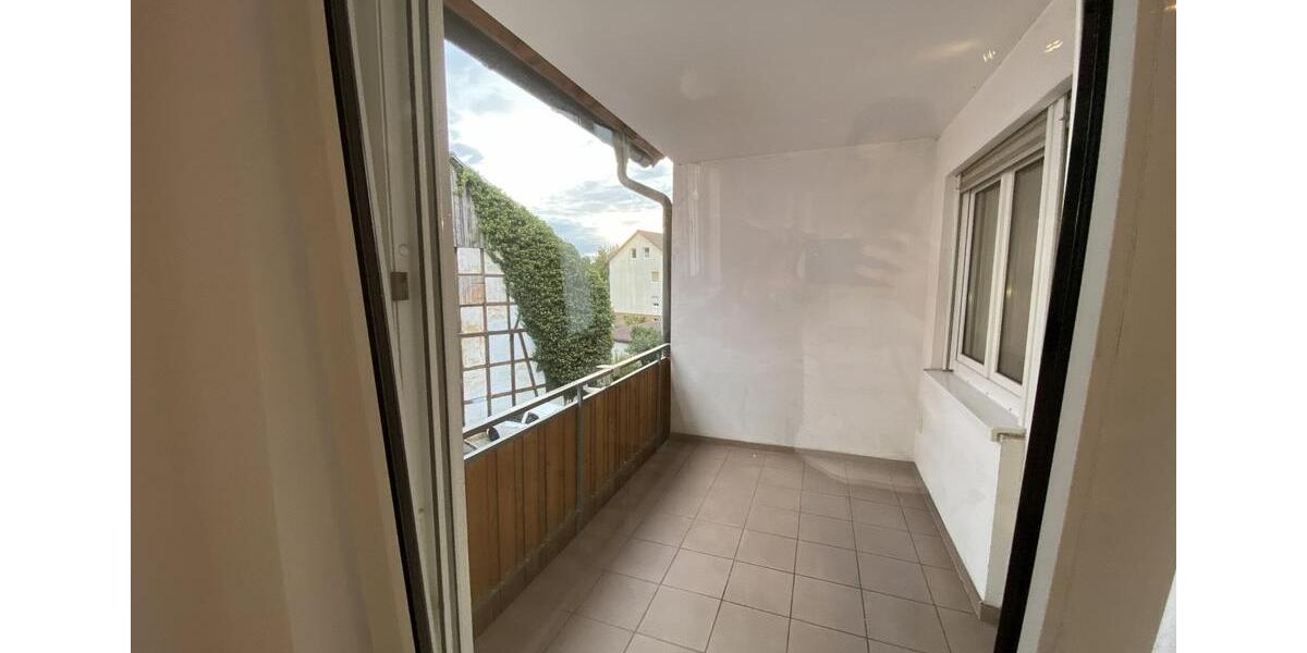 Etagenwohnung Bad Neustadt an der Saale - 3.5 Zimmer, 80 m&sup2;, 725&euro; | Angebot:25931451