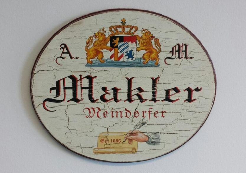 Helle 3-Zimmer Dachgeschosswohnung mit 2 Balkonen und 2 Tiefgaragenstellplätzen in Abensberg! zimmer