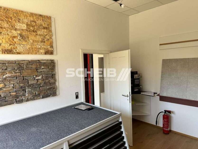 Halle in Ilshofen 995 € 331.48 m²