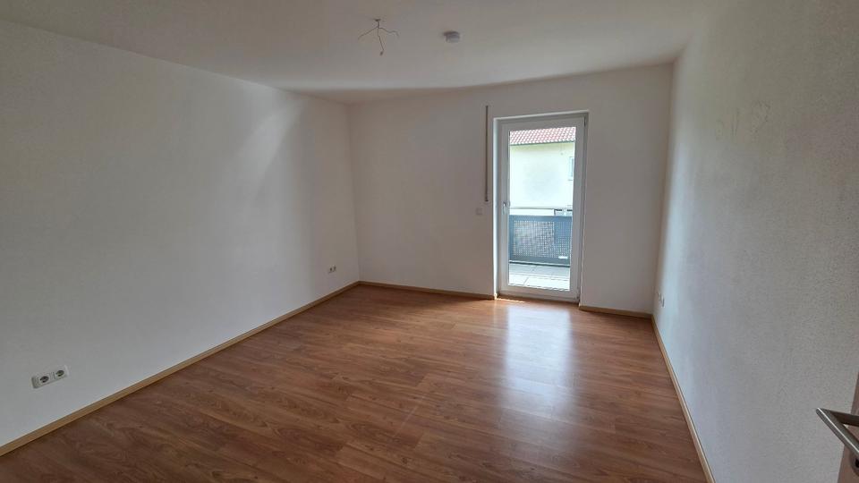 Etagenwohnung Deggendorf - 2 Zimmer, 67 m&sup2;, 249.000&euro; | Angebot:26603916