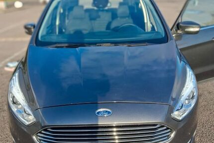 Ford Galaxy 125.200 km 17.900 &euro; Rendsburg 24768