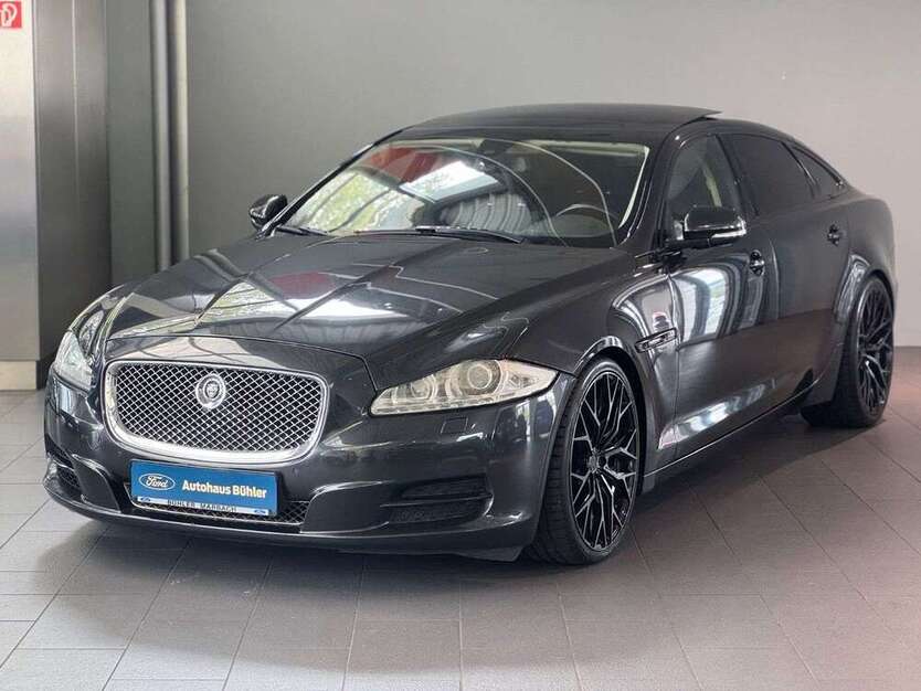 Jaguar XJ 192.000 km 16.190 € Marbach 71672
