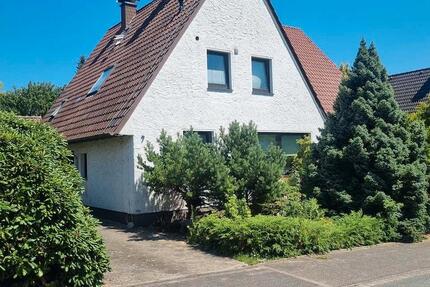 Haus Blomberg - 12 Zimmer, 313 m&sup2;, 349.000&euro; | Angebot:27075227