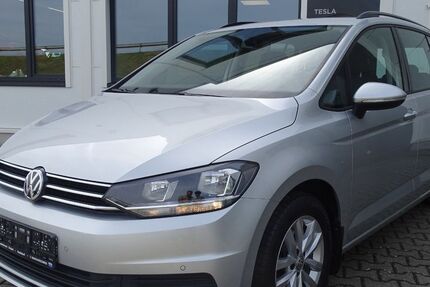 VW Touran 99.263 km 17.990 &euro; Amöneburg-Roßdorf 35287