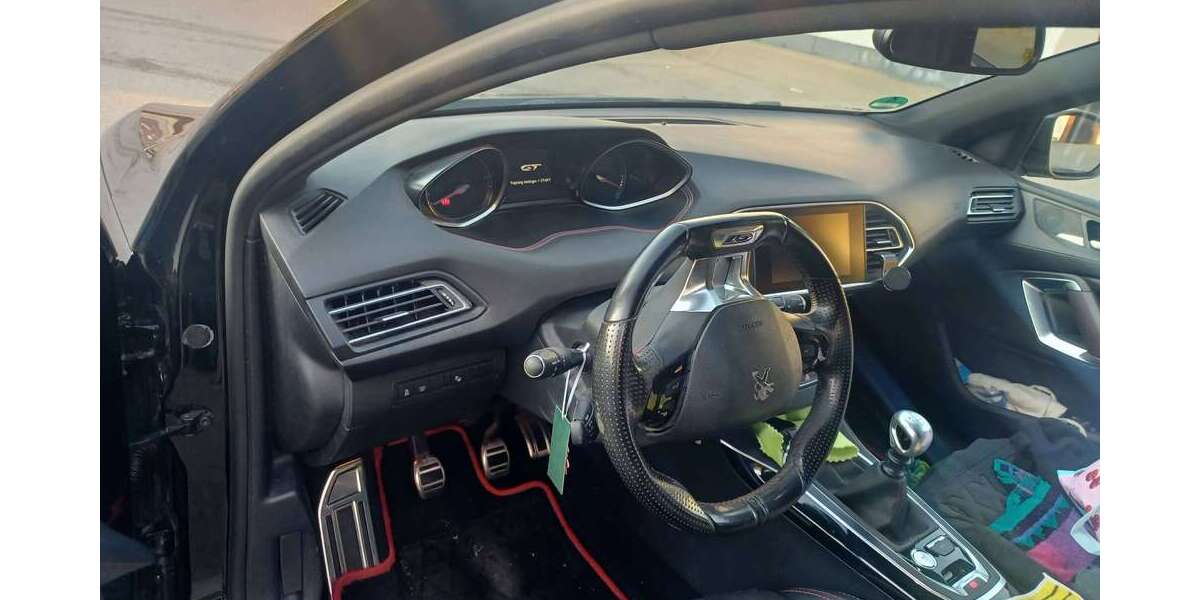Peugeot 308 255.000 km 6.800 &euro; Dorfen, St 84405