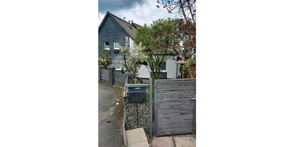 Doppelhaushälfte Wiehl - 4 Zimmer, 90 m&sup2;, 235.000&euro; | Angebot:26250277