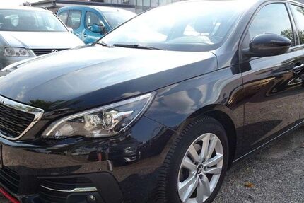 Peugeot 308 114.733 km 7.590 &euro; Falkensee 14612