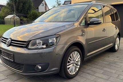VW Touran 153.622 km 10.890 &euro; Herford 32051
