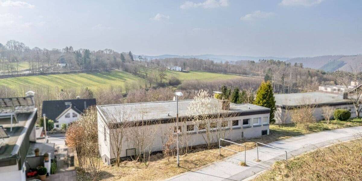 Bungalow Altena - 8 Zimmer, 122 m&sup2;, 199.000&euro; | Angebot:26065137