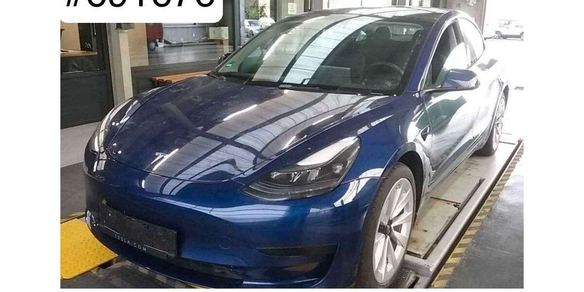 Tesla Model 3 31.530 km 27.750 &euro; Herges-Hallenberg 98587