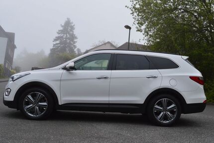 Hyundai Grand Santa Fe 90.000 km 19.999 &euro; Wuppertal 42279