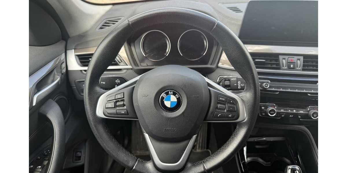 BMW X1 xDrive 20i xLine*Teilleder,LED,Navi,1.Hand* 113.000 km 19.650 &euro; Schorndorf 73614
